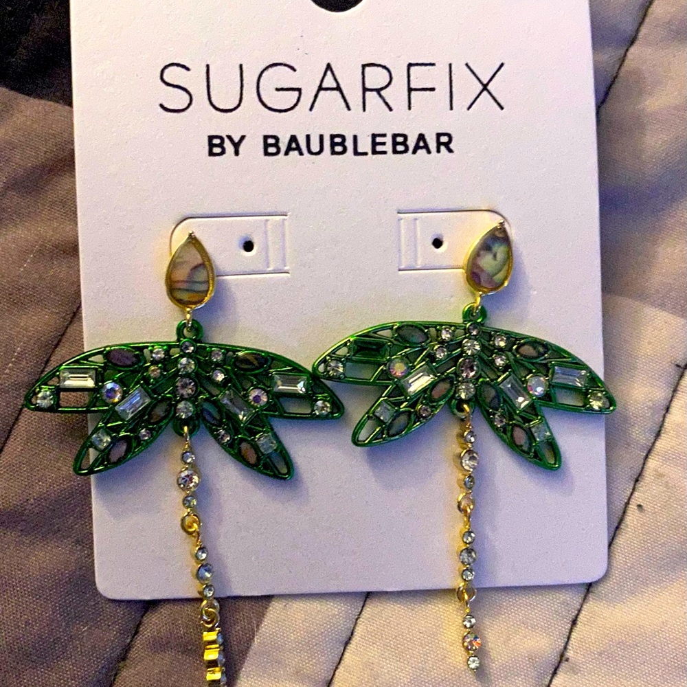 BaubleBar Green stone fire Fly earrings NWT ! ✨